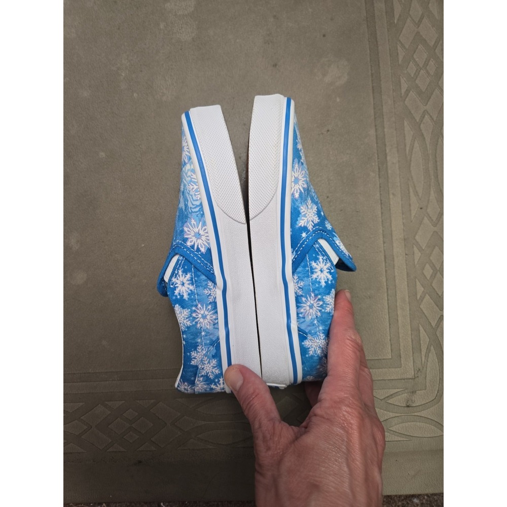 Vans Girl's Snowflake Classic Slip On Sneakers Size 1 Brand NEW - Picture 3 of 5